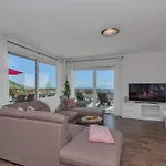 Holiday Home Villa Astra